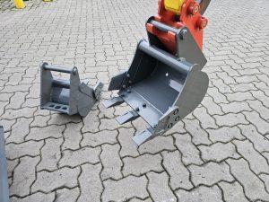 HYTEC F1000 Minibagger – Bild 6