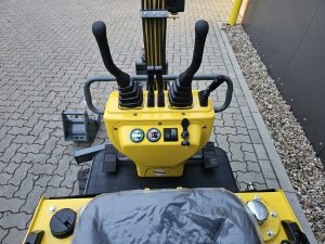HYTEC F1000 Minibagger – Bild 16