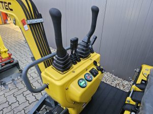 HYTEC F1000 Minibagger – Bild 14