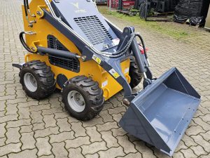 HYTEC FM-H380W Mini Kompaktlader – Bild 7