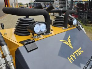 HYTEC FM-H380W Mini Kompaktlader – Bild 9