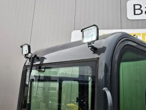 HYTEC F1300 PRO Kabine inkl. Schaufelpaket – Bild 17