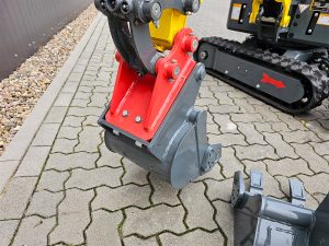 HYTEC F1300 PRO Kabine inkl. Schaufelpaket – Bild 10