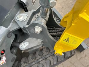 HYTEC F1600 Minibagger – Bild 13