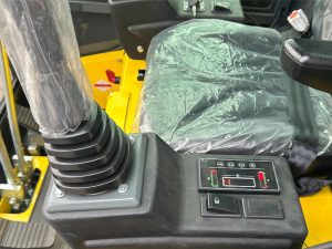 HYTEC F1600 Minibagger – Bild 14